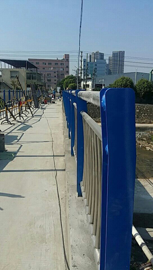 304���P䓏�(f��)�ϹܙڗU